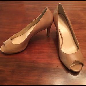 Cole haan tan leather peep toe heels